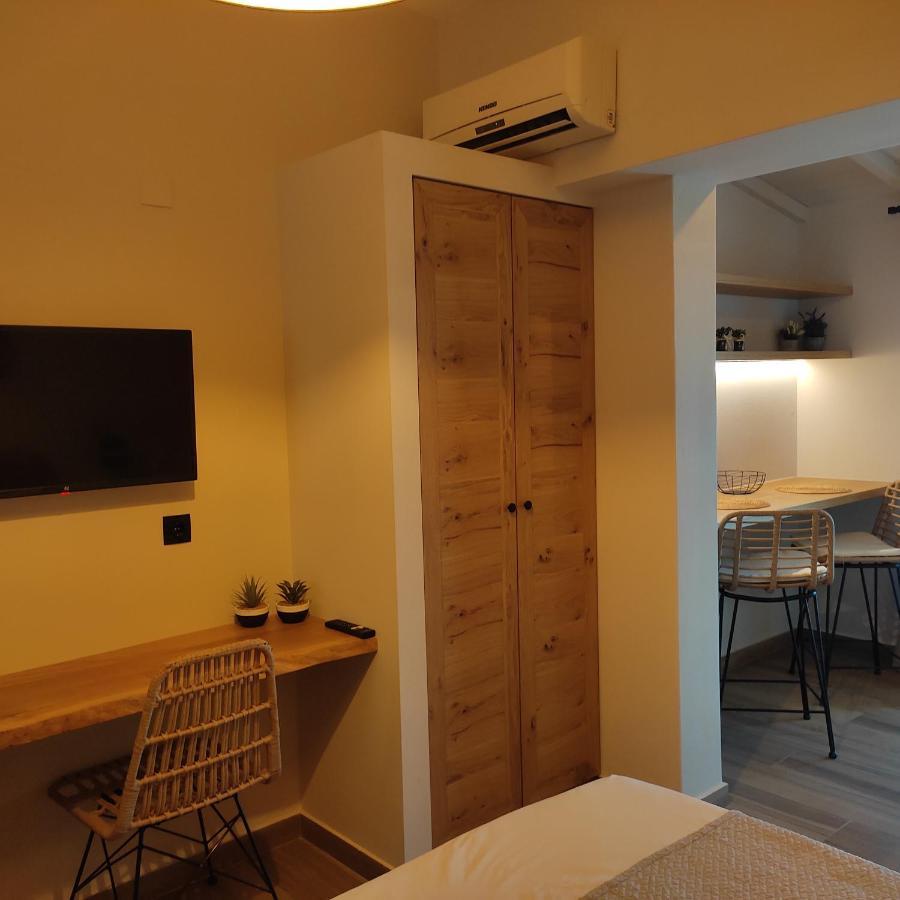 Apartamento Pansion Nikos Patitiri Exterior foto