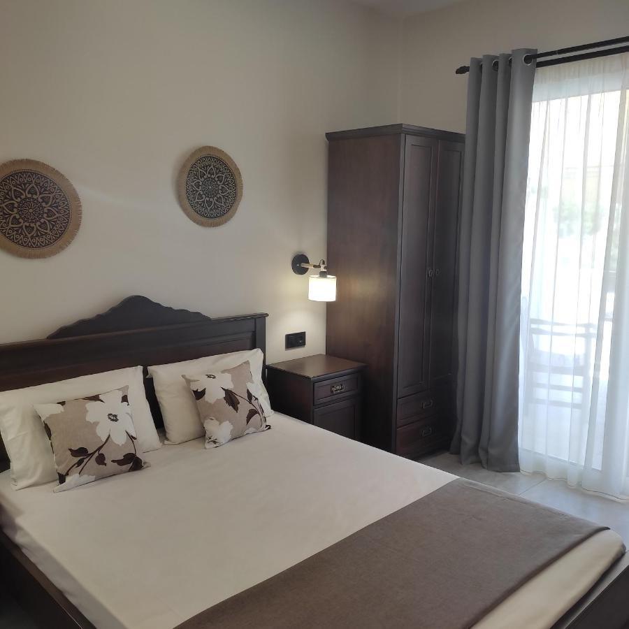 Apartamento Pansion Nikos Patitiri Exterior foto