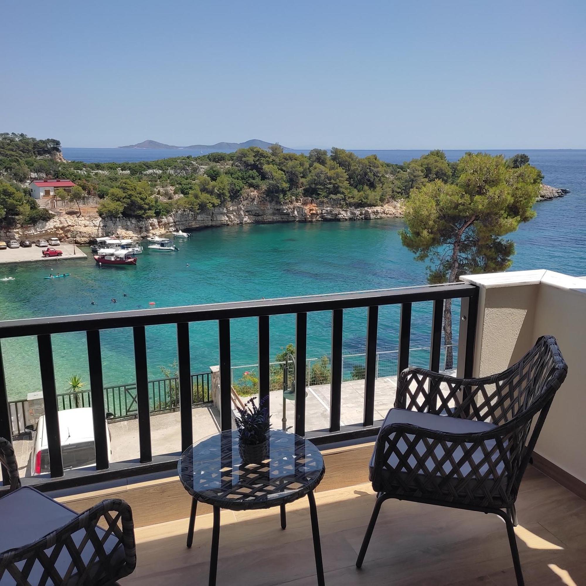 Apartamento Pansion Nikos Patitiri Exterior foto