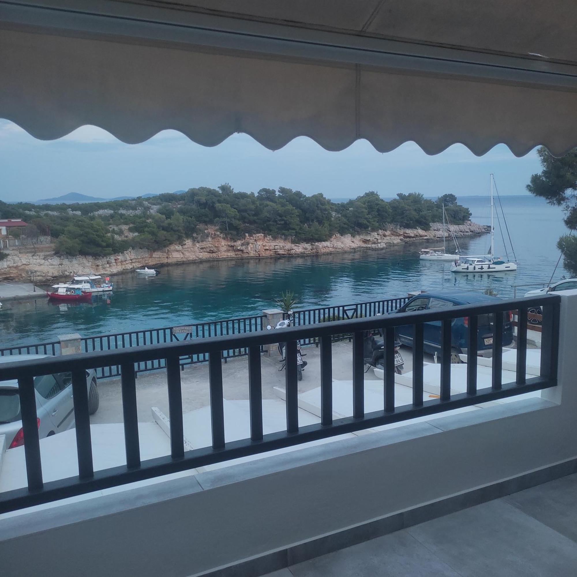 Apartamento Pansion Nikos Patitiri Exterior foto